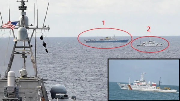 Tàu chiến Mỹ, kiểm ngư Việt Nam, tàu Trung Quốc cùng xuất hiện trên Biển Đông