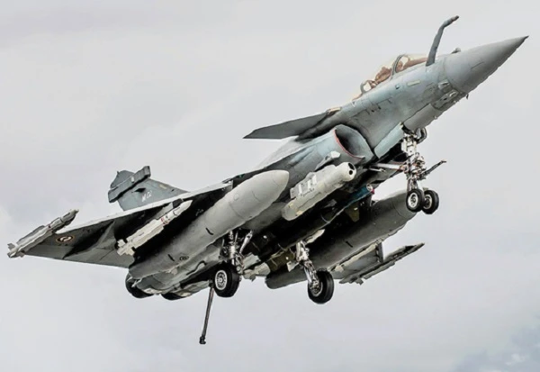 Sợ Rafale Ấn Độ, Không quân Pakistan được nổ súng không cần xin chỉ thị