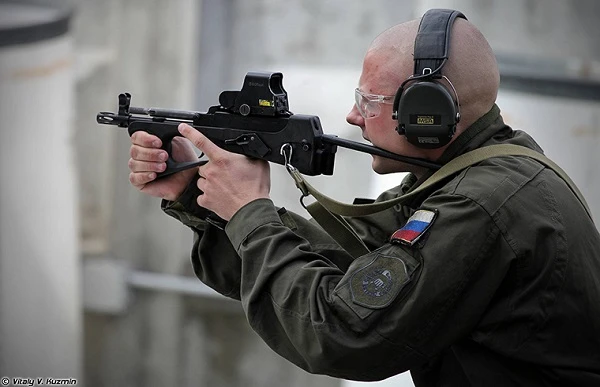 Khám phá mẫu tiểu liên cực dị của đặc nhiệm Nga