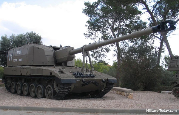 Tường tận pháo tự hành có kho đạn “khủng” nhất thế giới