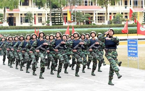 Dàn áo giáp chống đạn bất chấp "nặng, nóng" của bộ binh Việt Nam