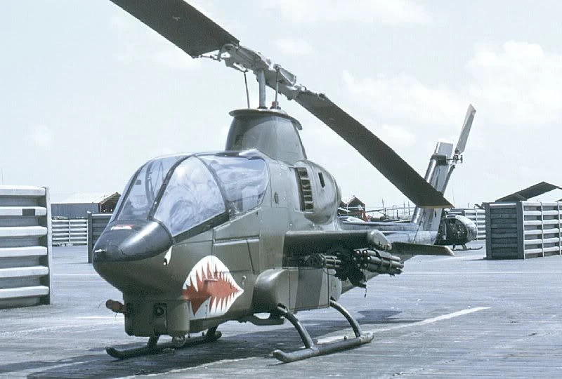 Việt Nam có thu giữ được trực thăng tấn công AH-1 Cobra? 