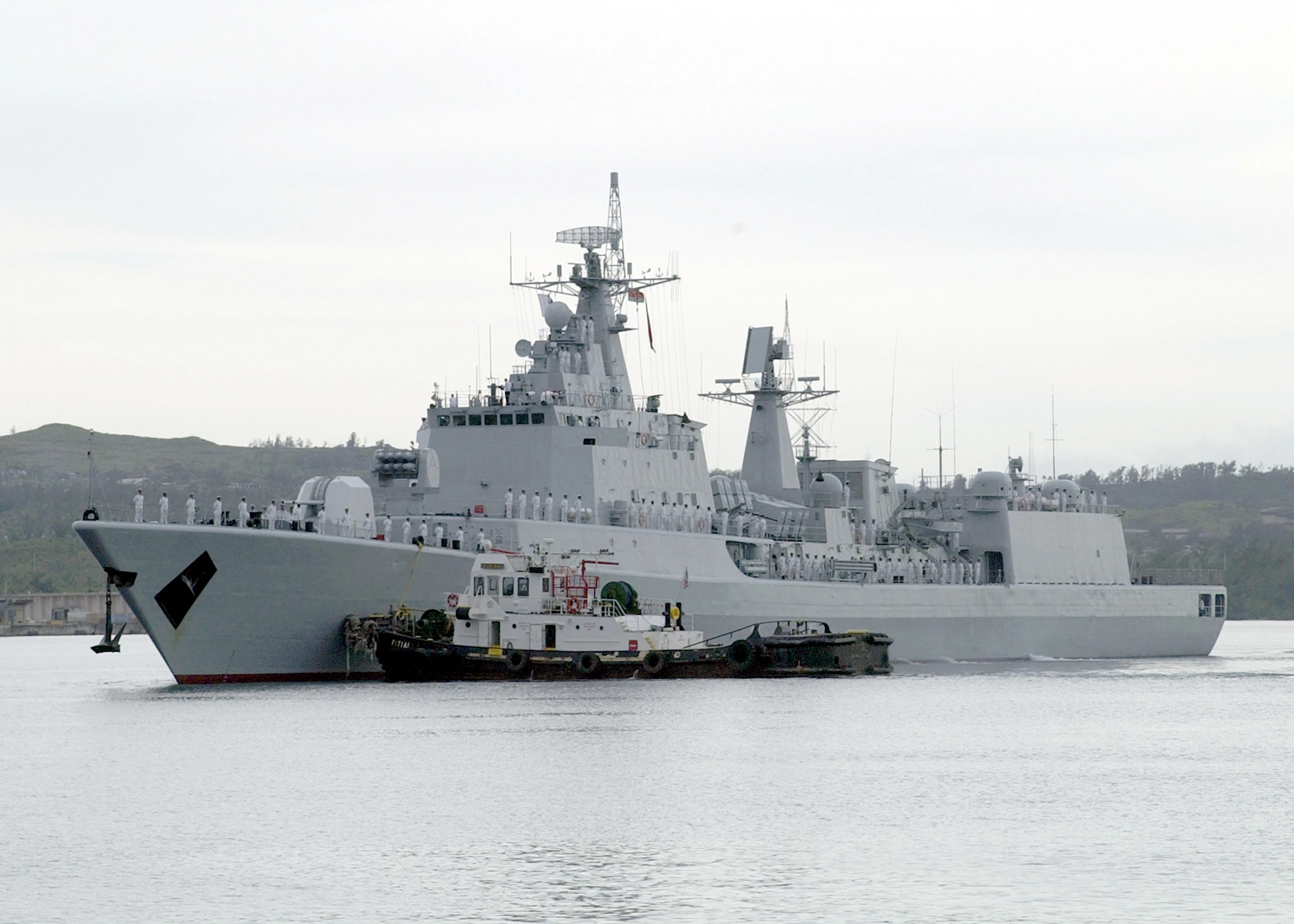 Trung Quốc và Iran đua nhau lắp giếng phóng cho tàu chiến cũ