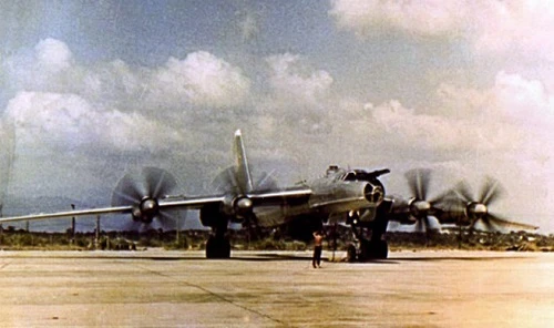 Khám phá máy bay "quái vật săn ngầm" to nhất hành tinh từng ở Việt Nam