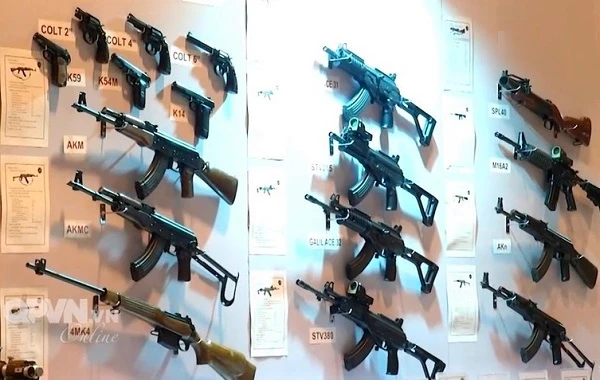 Lần đầu lộ diện lượng lớn vũ khí hiện đại Việt Nam tự chế tạo