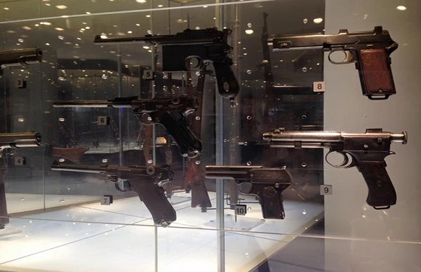 Khám phá kho súng cổ tại bảo tàng Tula Nga (2)