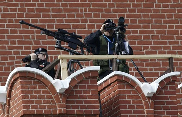 Mục kích lính bắn tỉa Nga bảo vệ duyệt binh 9/5