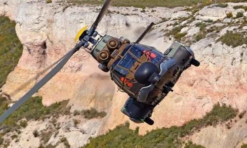 Eurocopter AS332: "Ngựa thồ" giúp châu Âu đánh bại UH-60 của Mỹ