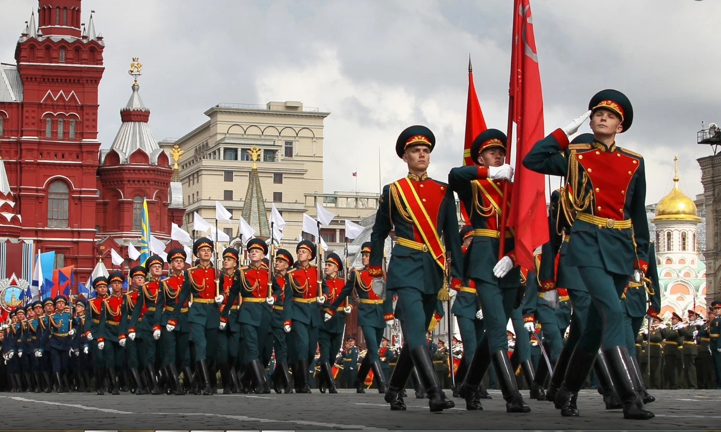 Điều chưa biết về đội tiêu binh danh dự của Nga