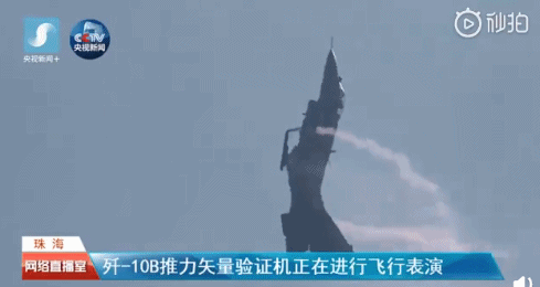 Tuy nhiên, trên thị trường xuất khẩu, F-16V vẫn là hàng “hot”, khi nhiều quốc gia vẫn tiếp tục đặt mua. Mặc dù tính năng được đánh giá là “nhỉnh hơn”, nhưng giá chào xuất khẩu của J-10C chỉ bằng 1/3 so với F-16V. Tuy nhiên J-10C vẫn chưa tìm được khách hàng, ngoài sản xuất cho Không quân Trung Quốc. Nguồn ảnh: Sina.