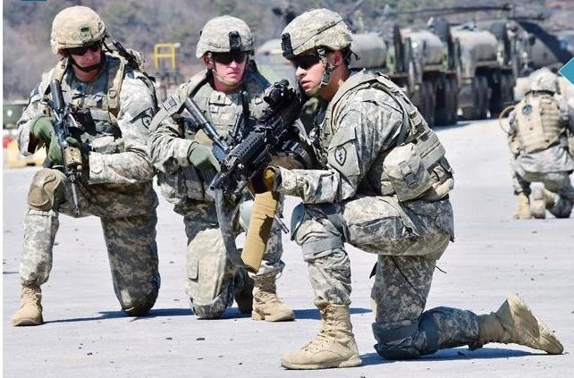 Mục kích Quân đội Mỹ - Hàn tập trận "Đại bàng non"