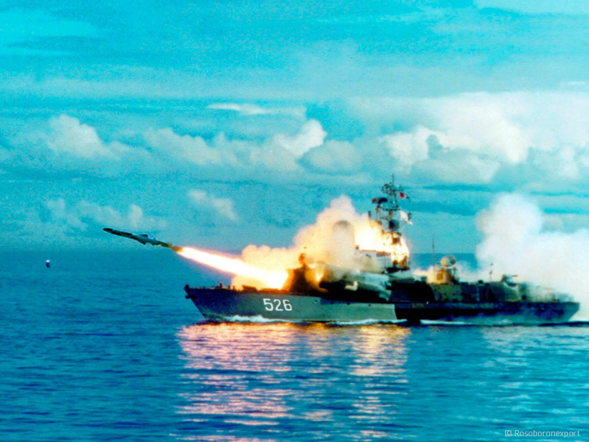 Cố nhồi tên lửa 3 tấn lên tàu chiến nhỏ, Nga thất bại thảm hại