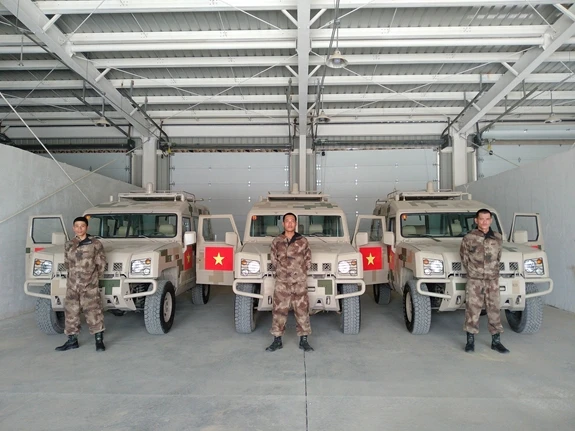 Soi dàn vũ khí “khủng” Việt Nam được dùng thử ở Nga - Trung