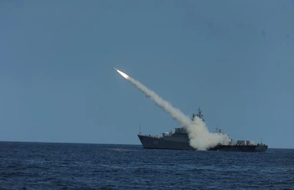 Ảnh: Tàu chiến Gepard phóng tên lửa trong tập trận trên biển