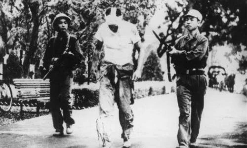 Sau Hà Nội 12 ngày đêm, bao nhiêu phi công Mỹ "xộ khám"?