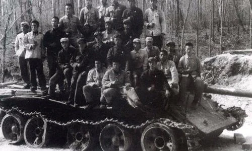 Trung Quốc trộm xe tăng Liên Xô: Suýt đánh nhau to!