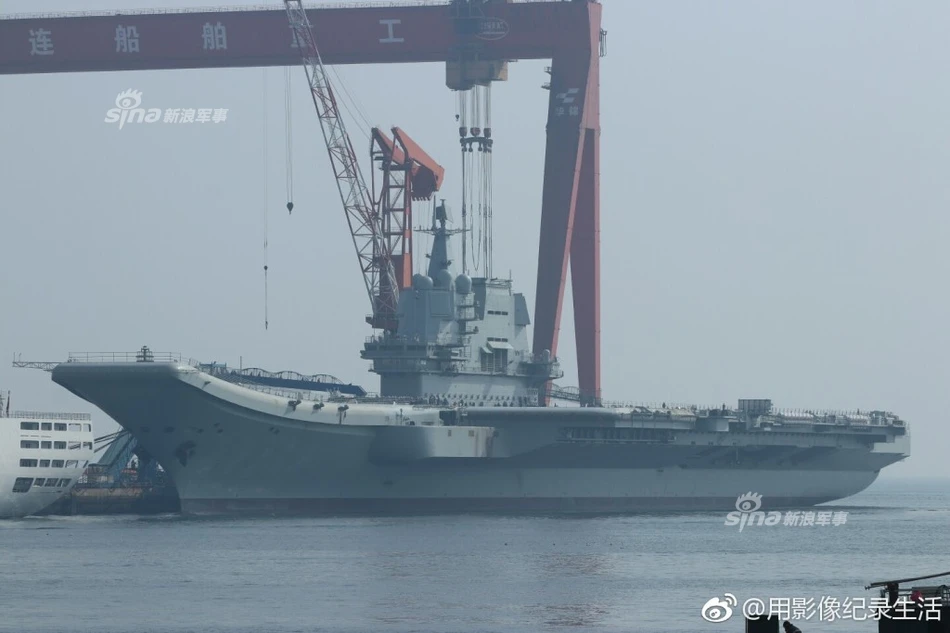 Tàu sân bay Trung Quốc tự đóng có thể bị ép thử nghiệm sớm