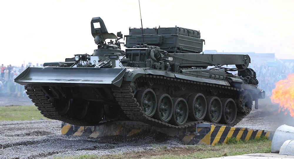 Lần đầu tiên "voi thép" BREM-1 cặp với xe tăng T-90 Việt Nam