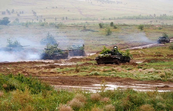 Mục kích Quân đội Nga-Mông Cổ tập trận hoành tráng