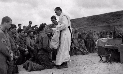 Giải mã vai trò của Cha tuyên úy trong CTTG 2