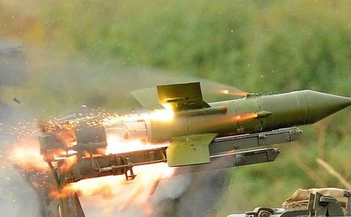 Kinh ngạc: Tên lửa B72 Việt Nam có thể tiêu diệt xe tăng tối tân