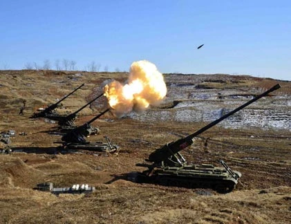 Đo sức mạnh các vua đại bác trên bánh xích ở châu Á