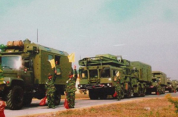 Phòng không Việt Nam đã tiếp nhận, làm chủ S-300PMU-2 và cả S-400 hiện đại? 