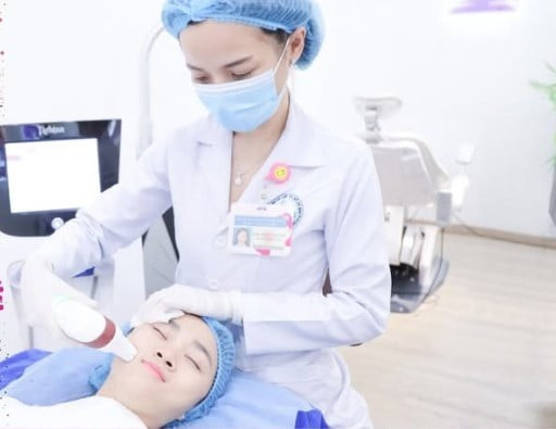 Sử dụng phương pháp HIFU cần lựa chọn cơ sở uy tín, bác sĩ chuyên khoa - Ảnh BVCC tre-hoa.jpg