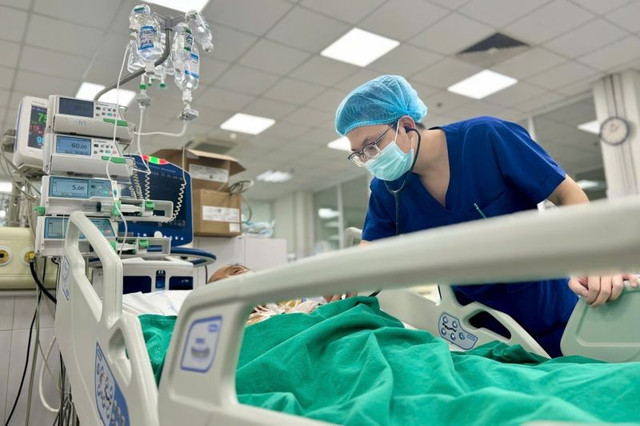 Bệnh nhân xơ gan biến chứng được hồi sức tích cực - Ảnh BVCC xo-gan-4.jpg