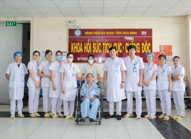 Bệnh nhân đã khỏe mạnh và được xuất viện - Ảnh BSCC ong-dot-4.jpg