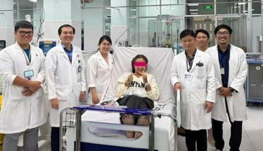 Bệnh nhân trẻ ngừng tim do hút thuốc lá điện tử suốt 2 năm được các bác sĩ Bệnh viện Nhân dân 115 (TP HCM) cứu sống kịp thời - Ảnh: BVCC ngung-tim-thuoc-la.jpg