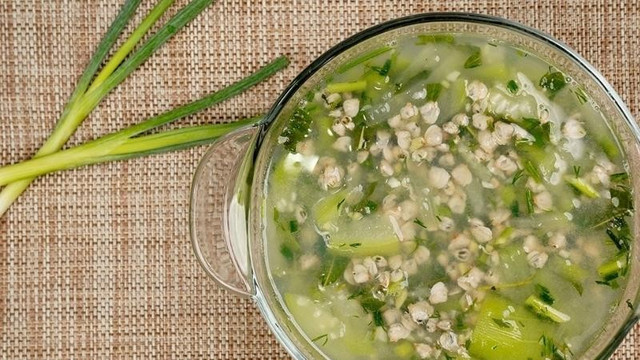 Hến nấu bầu là món ăn rất tốt vào mùa hè - Ảnh minh họa cach-lam-canh-bau-nau-hen-don-gian-ma-thanh-mat-cho-ngay-he-202204051042444804.jpg