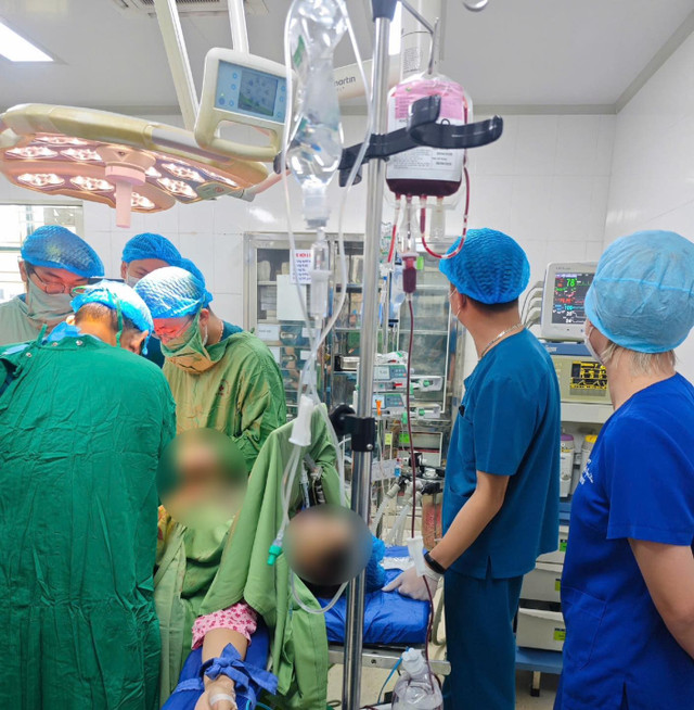 Chạy đua với thời gian từng giây, từng phút để cứu sản phụ và thai nhi - Ảnh BVCC rau-cai-rang-luoc-1.jpg