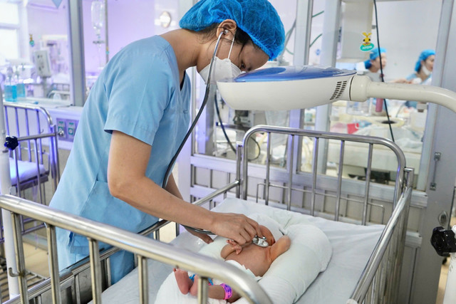 Thai nhi đã được cứu sống - Ảnh BVCC rau-bong-non-the-nang-2.jpg