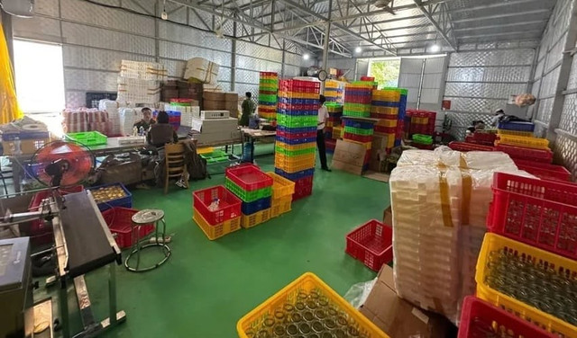 Xưởng sản xuất yến chưng giả. Ảnh: Công an TP Đà Nẵng/Ảnh nongnghiepmoitruong.vn yen-gia-1.jpg