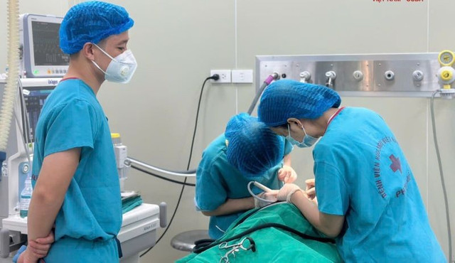 Điều trị răng cho bệnh nhân - Ảnh BVCC rang-1401.jpg