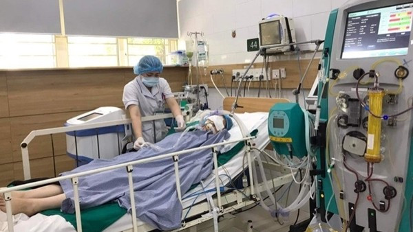 Bệnh nhân tổn thương não nghiêm trọng do hút thuốc lá điện tử tại bệnh viện Bạch Mai - Ảnh BVCC thuoc-la.jpg