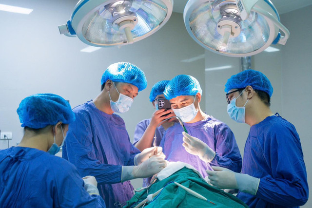 Phát hiện phẫu thuật sớm để tránh biến chứng nguy hiểm - Ảnh BVCC u-trong-trung-that-2.jpg