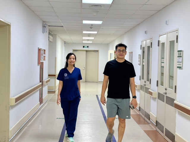 Sau tập luyện, bệnh nhân thấy cơ thể khỏe hơn, ít mệt khi vận động và tự tin hơn trong sinh hoạt hàng ngày - Ảnh BVCC phuc-hoi-tim-2.jpg