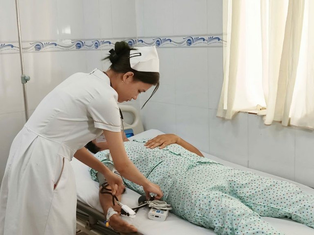 Điều dưỡng chăm sóc bệnh nhân nhồi máu cơ tim - Ảnh BVCC nhoi-mau-tim-da-day-1.jpg