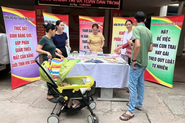Hà Nội triển khai công tác dân số ở phường Phương Liệt. phuong-liet-1.jpg