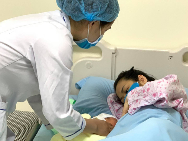 Cho con bú không chỉ tăng sức đề kháng cho trẻ mà còn phòng ngừa bệnh tật cho mẹ - Ảnh BVCC sua-me.jpg