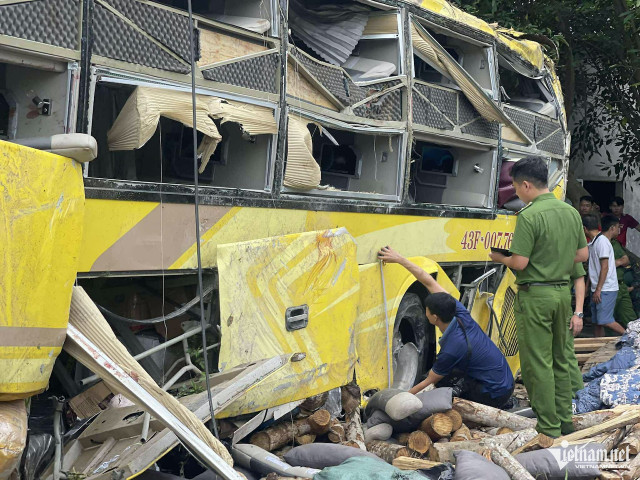 Hiện trường vụ tai nạn thảm khốc khiến 10 người tử vong diễn ra vào ngày 25/7. Ảnh: Thiện Lương tai-nan-1.jpg