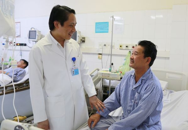 Bệnh nhân bị tai nạn đa chấn thương, gãy nhiều xương sườn đã thoát "cửa tử". trung-quoc1.jpg