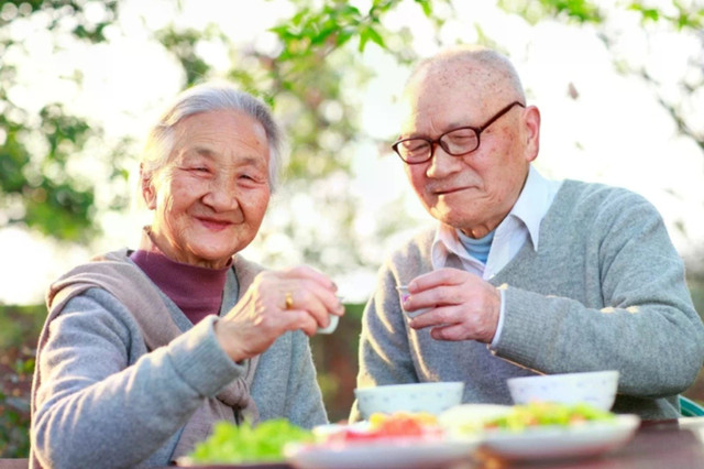 Ăn uống điều độ tốt cho sức khỏe - Ảnh minh họa thi-nnhat.jpg