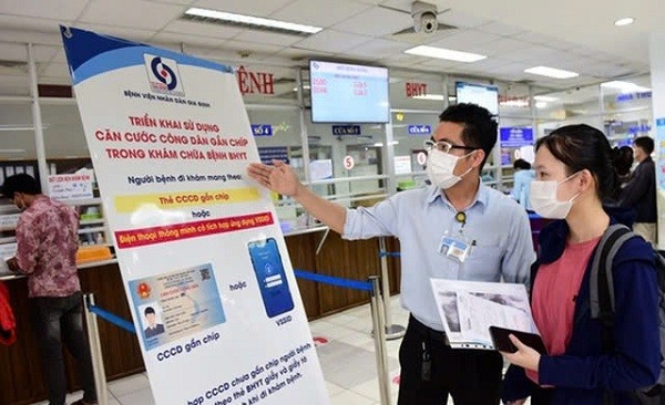 Hướng dẫn sử dụng CCCD gắn chip thay cho BHYT - Ảnh minh họa BHXHVN cccd-gan-chip.jpg