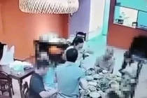  Clip nghi người phụ nữ uống 'chén râu' trước vụ tai nạn chết người