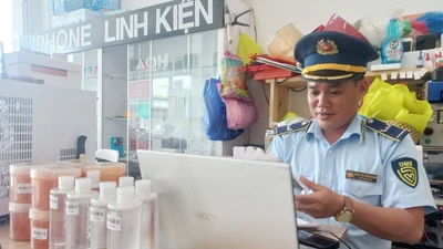 Quản lý thị trường Đồng Tháp phát hiện nhiều vi phạm thương mại điện tử