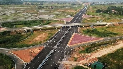 Hoàn thành đồng bộ 4 dự án cao tốc trong năm 2025