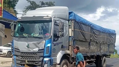 Lâm Đồng: Tạm giữ tài xế 22 tuổi lấn làn, khiến 2 thanh niên tử vong